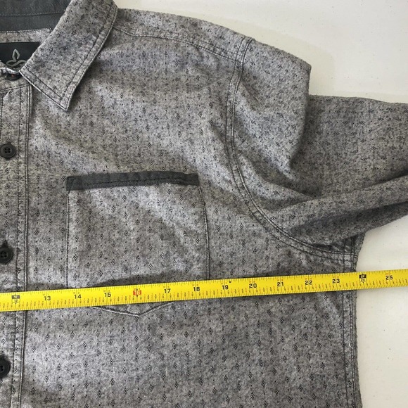Prana Men's Gray Long Sleeve Button Down Shirt With Logo Size Large. - Picture 6 of 8